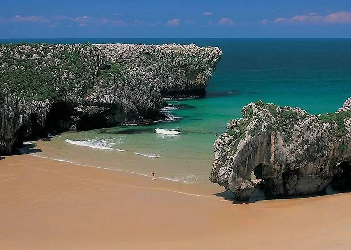 Hostal La Casona Del Peregrino Llanes